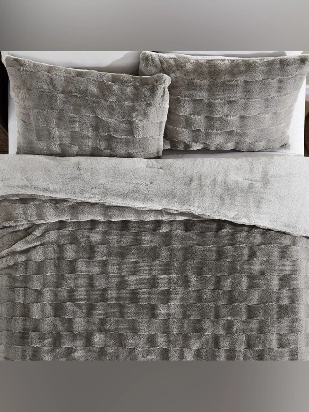 FRYE, 3 Piece - Faux Fur Comforter Set grey